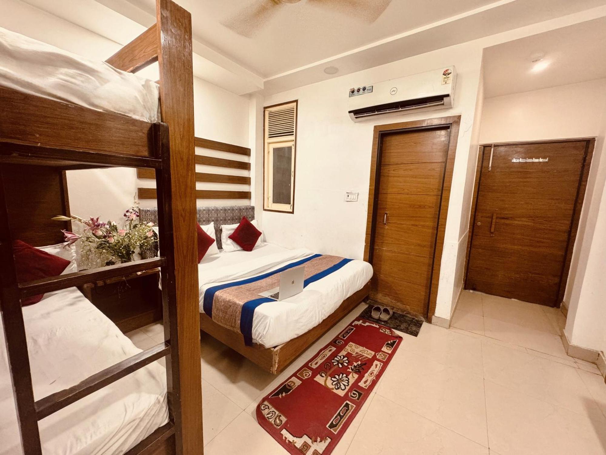 Hotel Jai Balaji, Paharganj, New Delhi Railway Station Luaran gambar