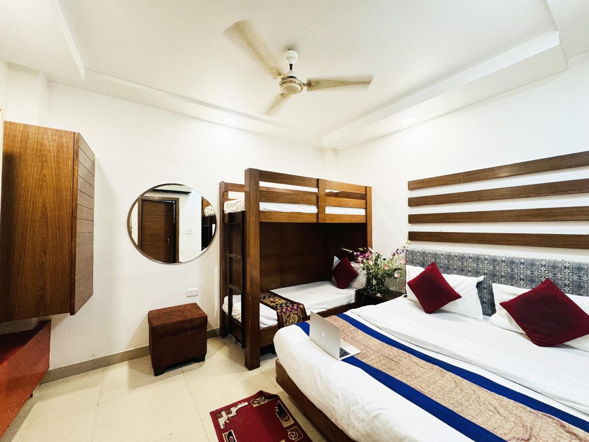 Hotel Jai Balaji, Paharganj, New Delhi Railway Station Luaran gambar