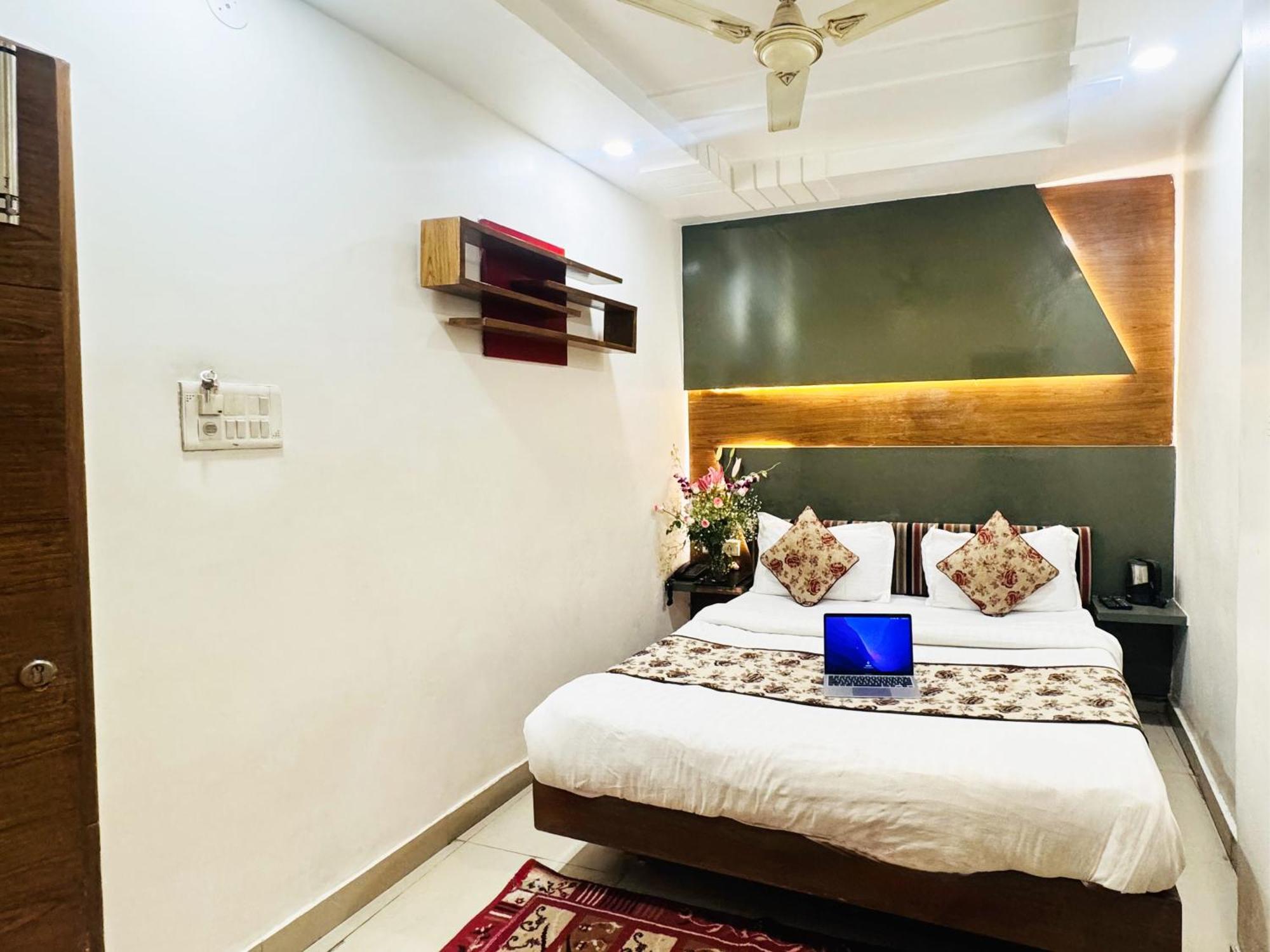 Hotel Jai Balaji, Paharganj, New Delhi Railway Station Luaran gambar